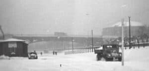 Winterdienst, Schneeablagerung am Rhein, 1950er Jahre